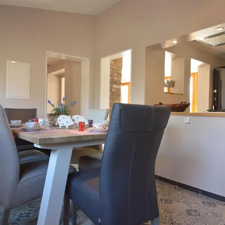 Immaculate Holiday Home, A Base Camp For Countless Trips And 15 Km From Aachen Casa vacanze