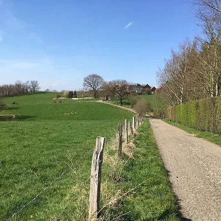 Immaculate Holiday Home, A Base Camp For Countless Trips And 15 Km From Aachen